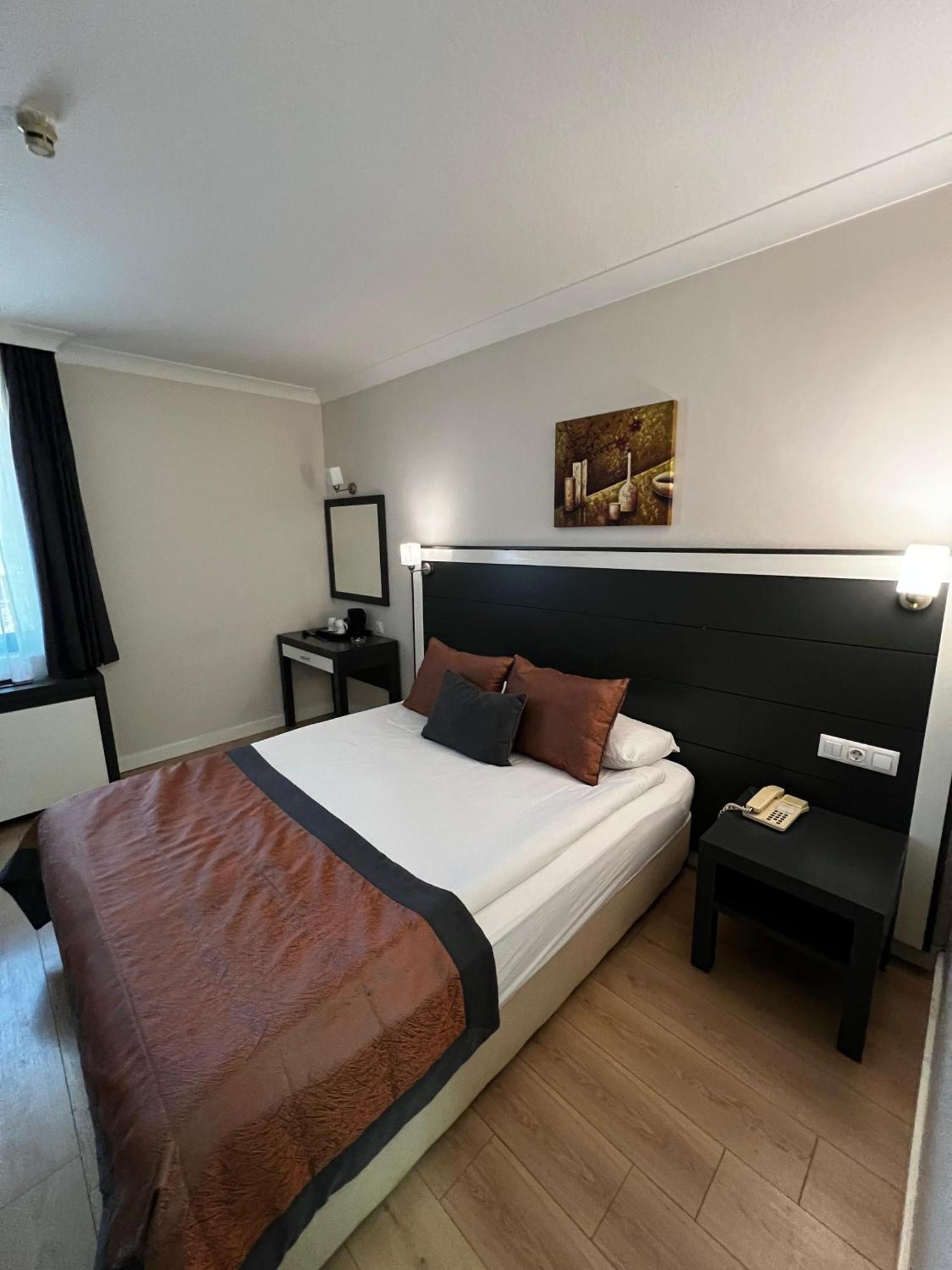 Dafne Hotel 3*